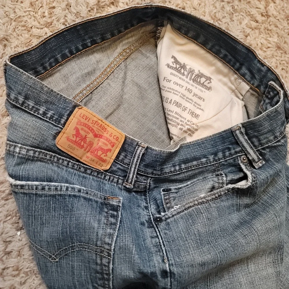 Levi's 559 Relaxed Straight Jeans Mens 34x32 Blue Medium Wash Distressed Cotton‎